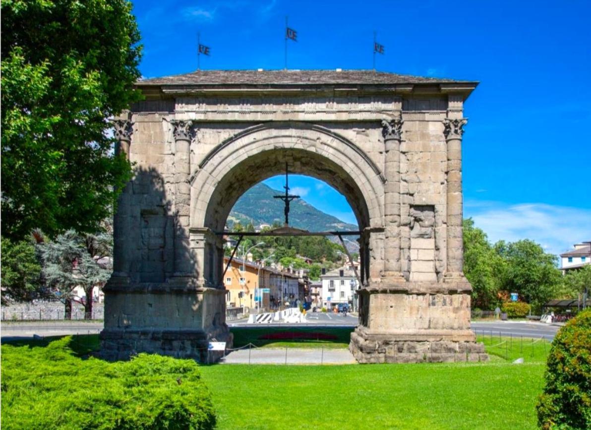 Maison Bodroz appartamento Charme Aosta Esterno foto